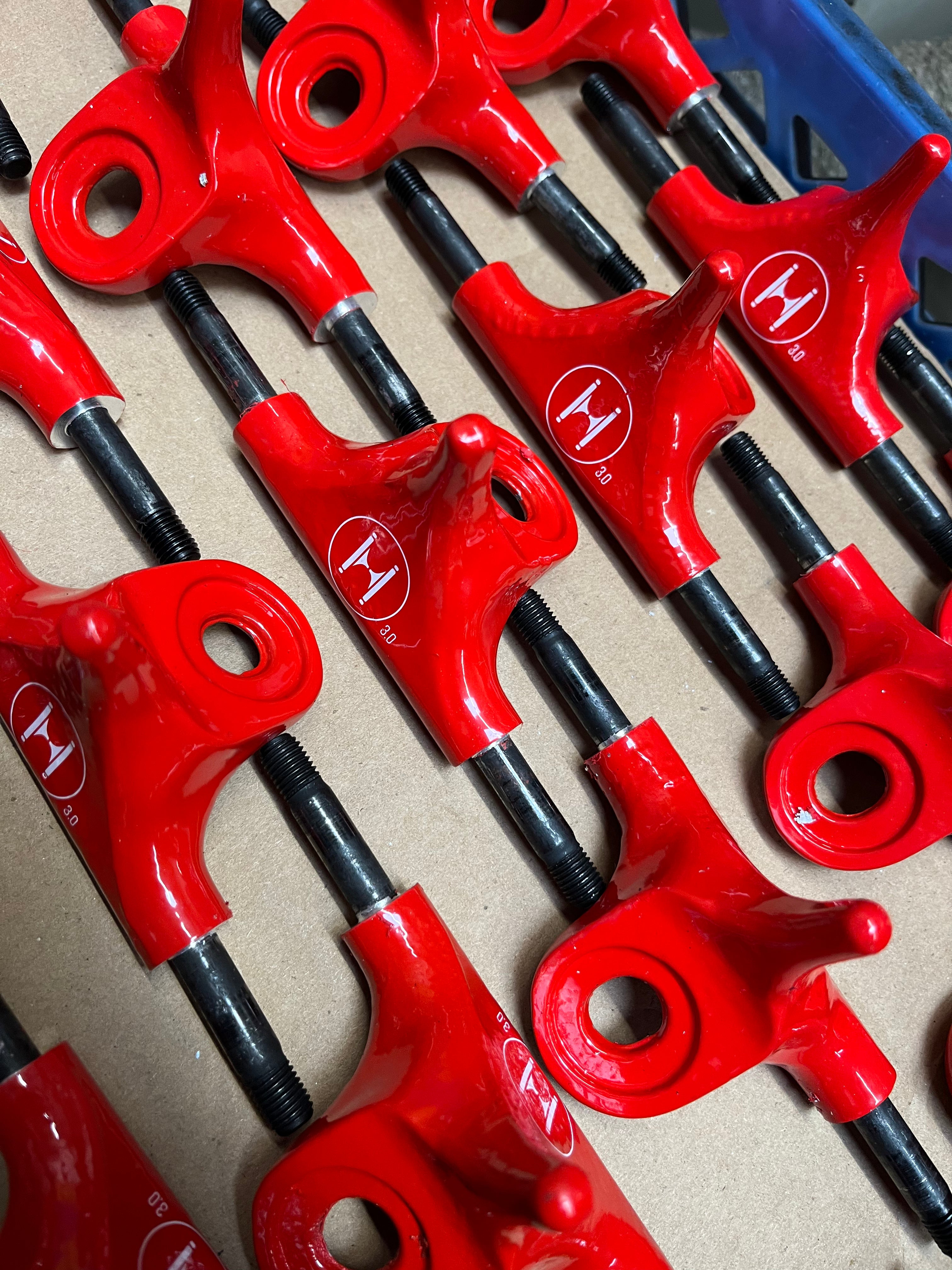 Huck Trucks - Red 3.0" - set of 4